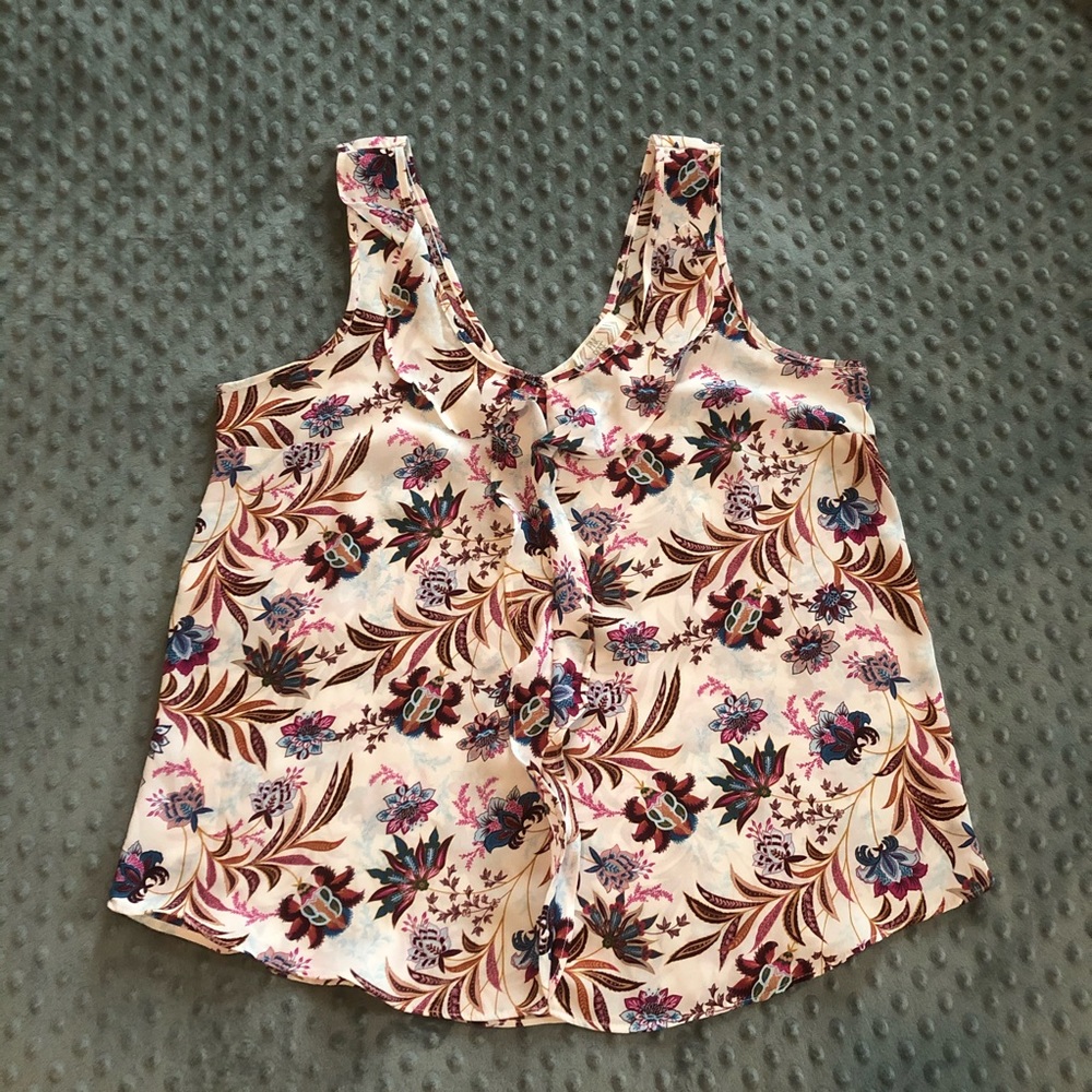 Pink rose patterned tank top